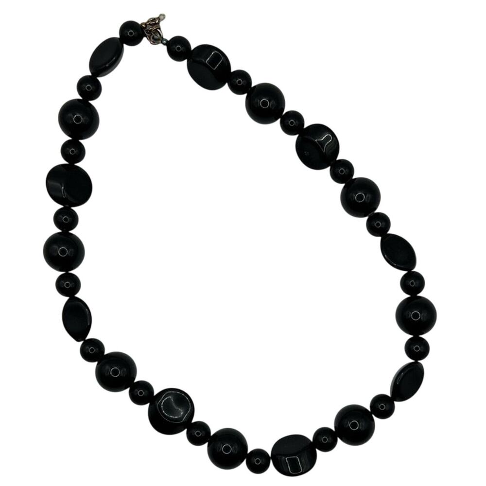 Black Beaded necklace. 17”